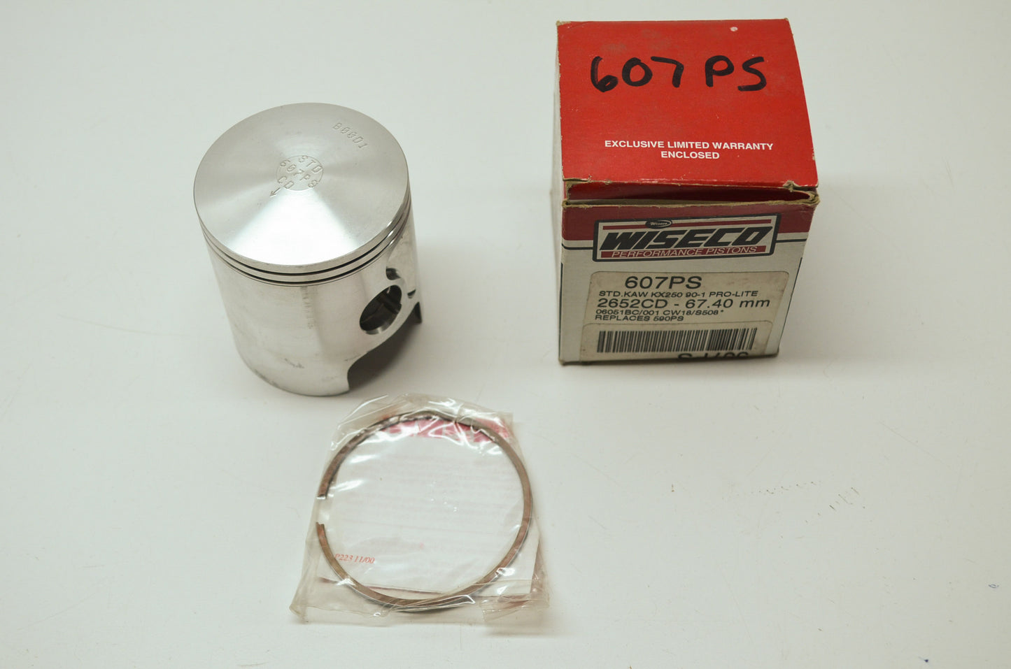 NEW Wiseco Kawasaki Piston Standard 67.40mm 1990-1991 KX250 607PS NOS
