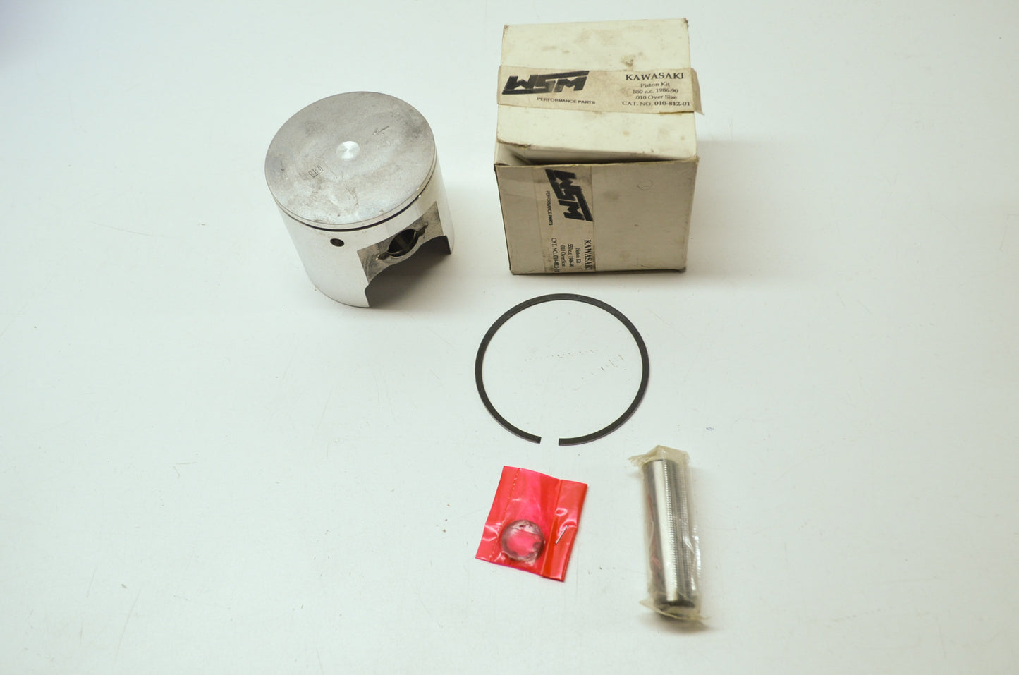 NEW WSM Kawasaki Piston .010 OS 550cc 1986-1990 010-812-01 NOS