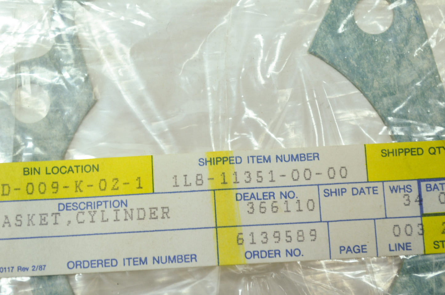 OEM Yamaha 1L8-11351-00-00 Cylinder Gasket NOS