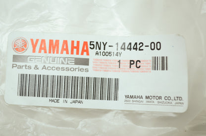 OEM Yamaha 5NY-14442-00-00 Spacer NOS