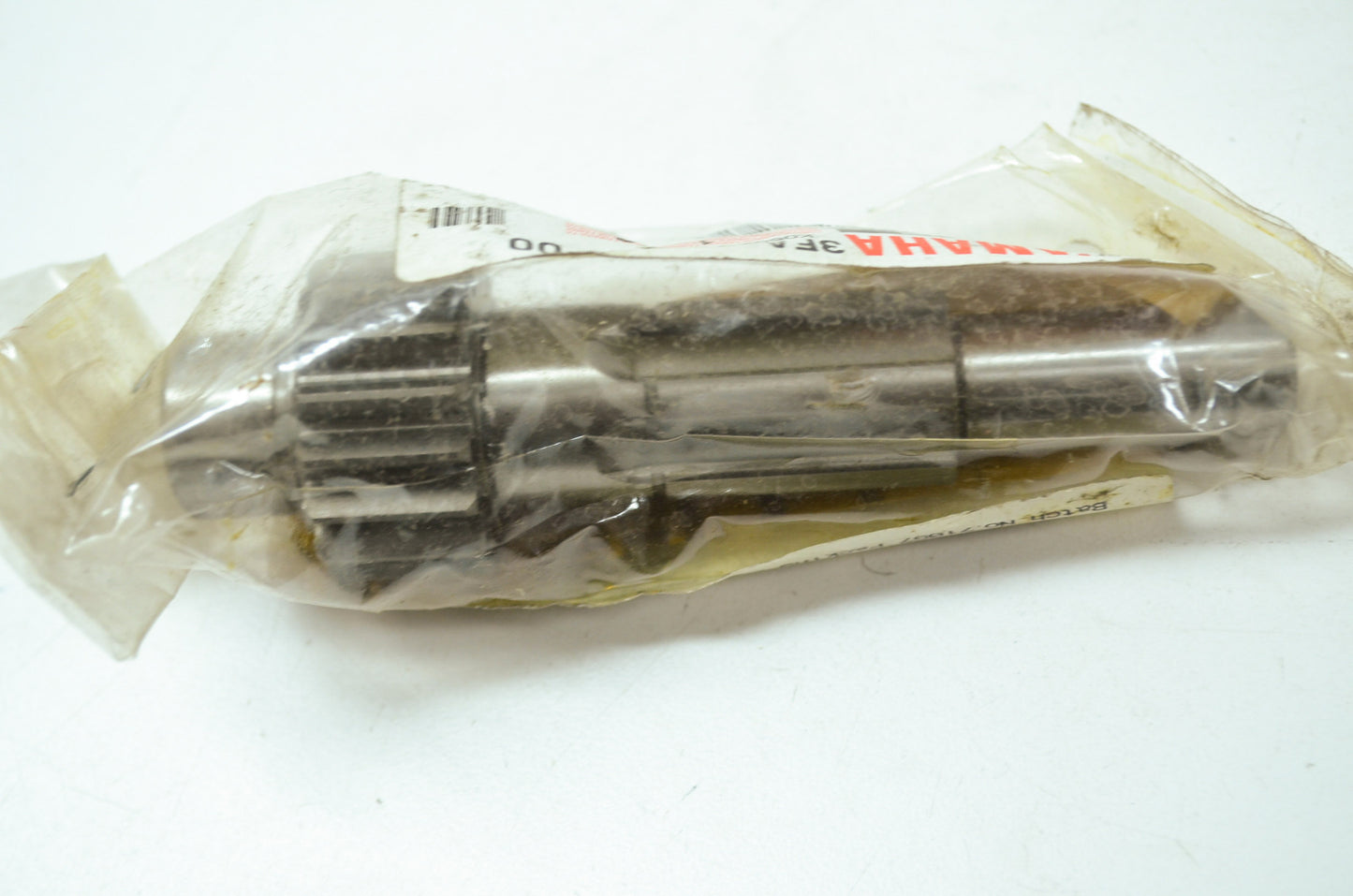 OEM Yamaha 3FA-17411-00-00 Main Axle NOS