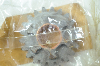 OEM Yamaha 5LP-17141-00-00 Pinion Gear 4th NOS
