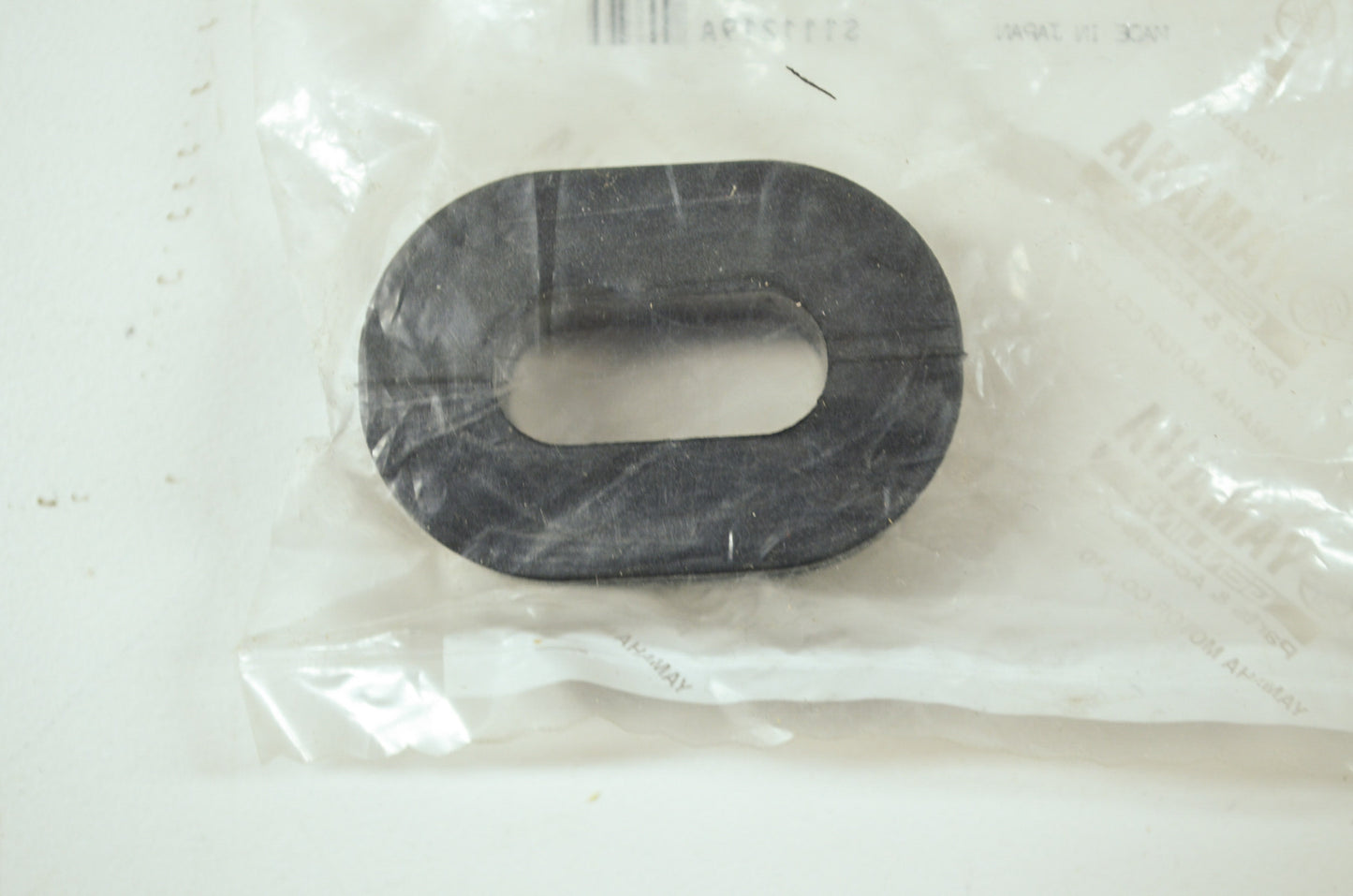 OEM Yamaha 90480-01400-00 Grommet NOS