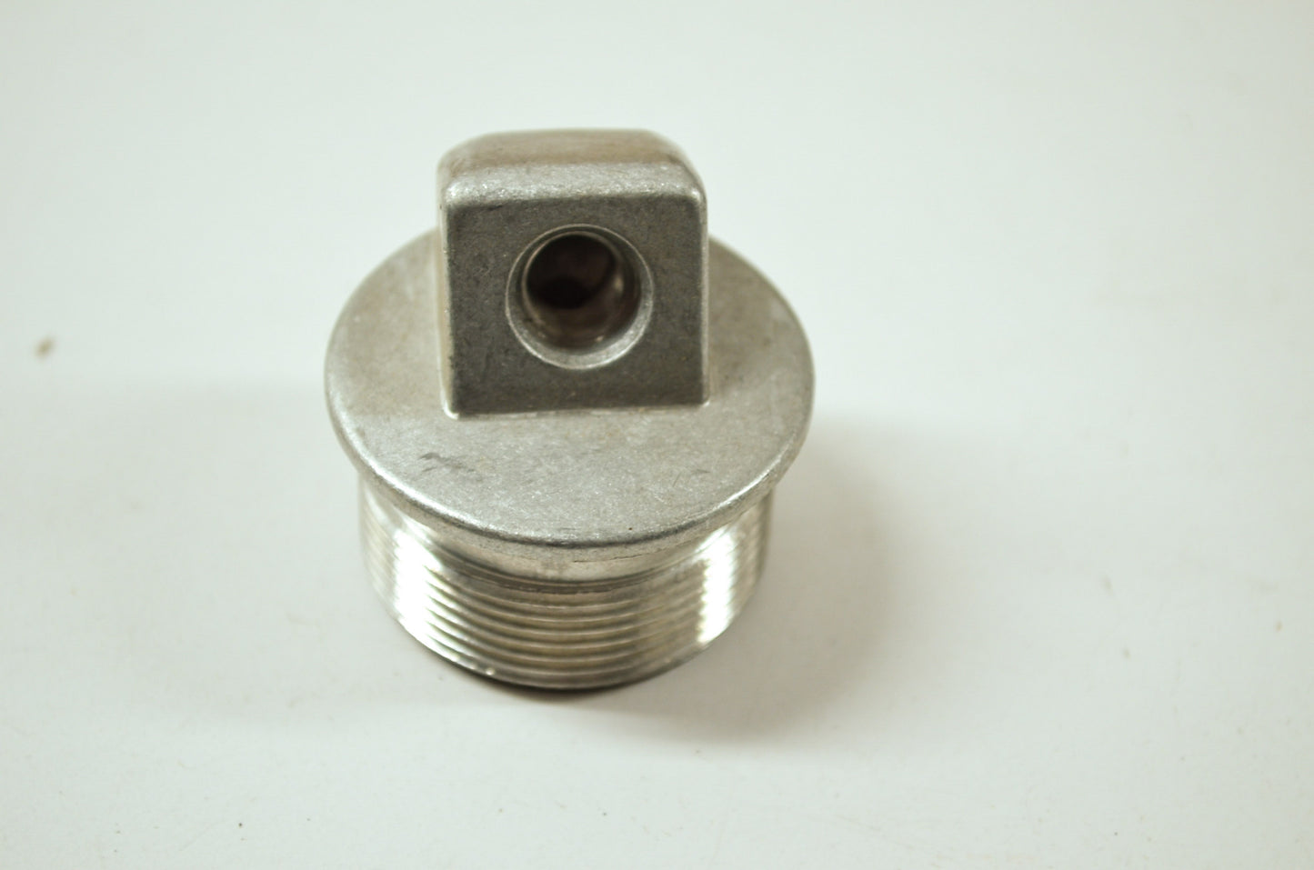 OEM Yamaha 3H3-23111-00-00 Cap Bolt NOS
