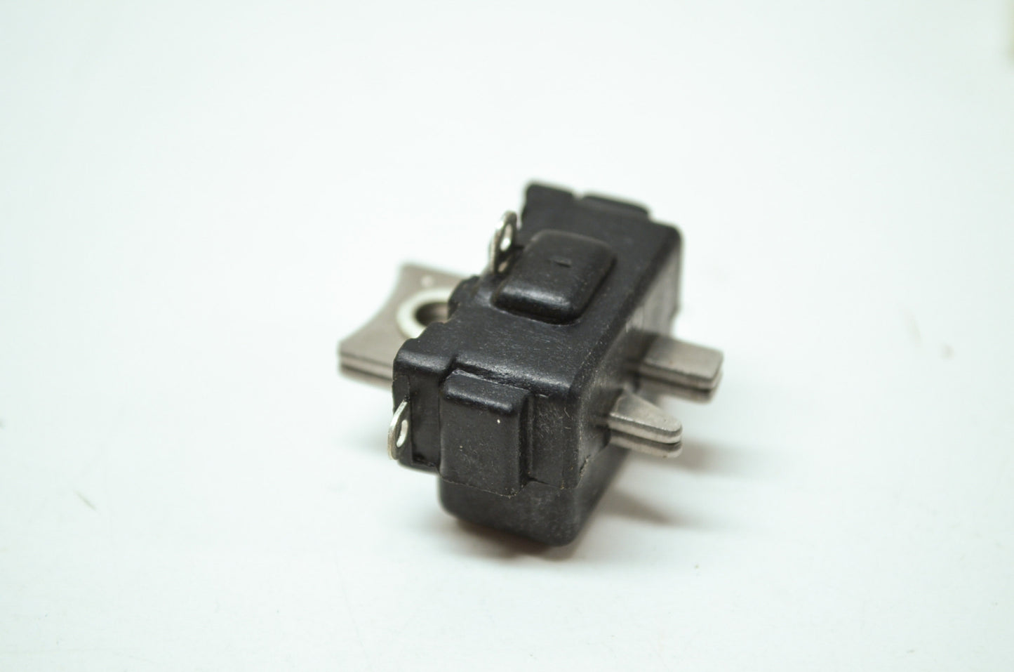 OEM Yamaha 2AL-85580-M0-00 Pulser Coil NOS