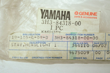 OEM Yamaha 3H3-84318-00-00 Headlight Stay 1 NOS