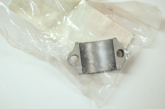 OEM Yamaha 38V-82913-00-00 Lower Lever Holder 1 NOS