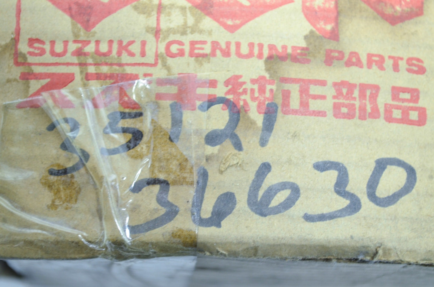 NEW OEM Suzuki Headlight 74-77 TC185 35121-36630 NOS