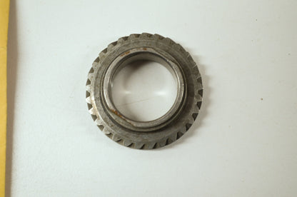 OEM Yamaha 214-25135-00-00 Drive Gear NOS