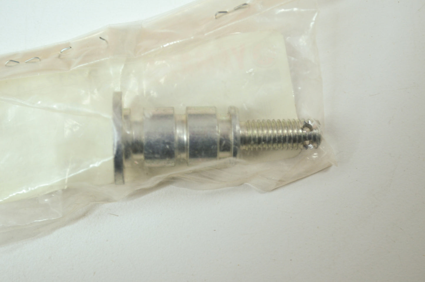 OEM Yamaha 1C3-27217-10-00 Bolt NOS