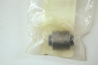 OEM Yamaha 4XV-23434-00-00 Holder Damper NOS