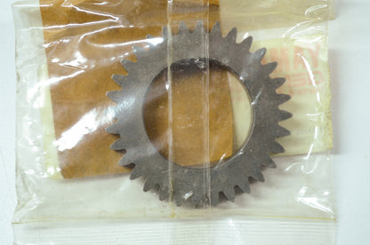 OEM Yamaha 8K2-13178-00-00 Pump Drive Gear NOS