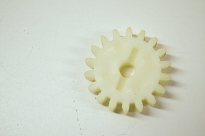 OEM Yamaha 24Y-12459-00-00 Impeller Shaft Gear NOS