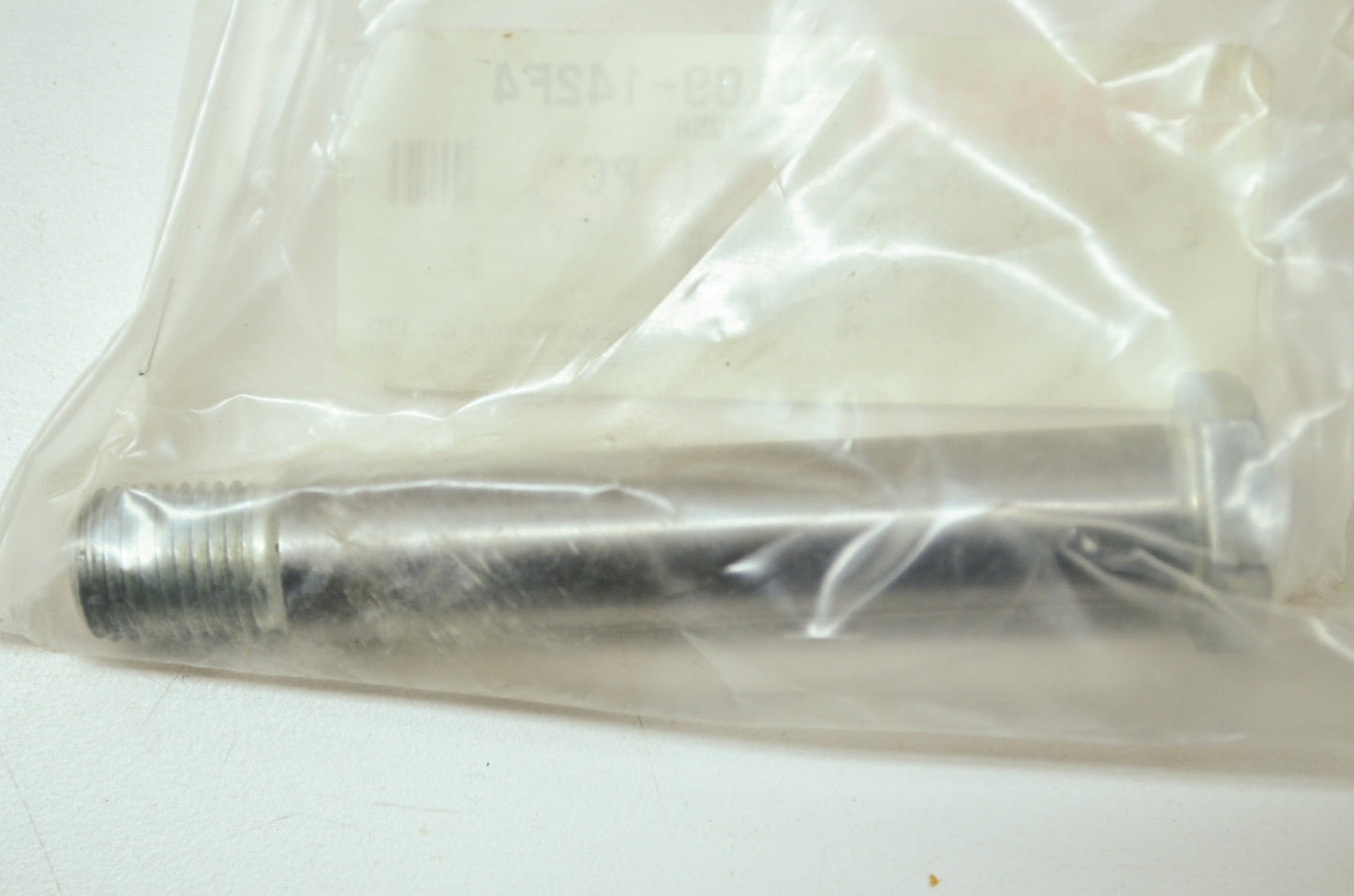 OEM Yamaha 90109-142F4-00 Bolt NOS