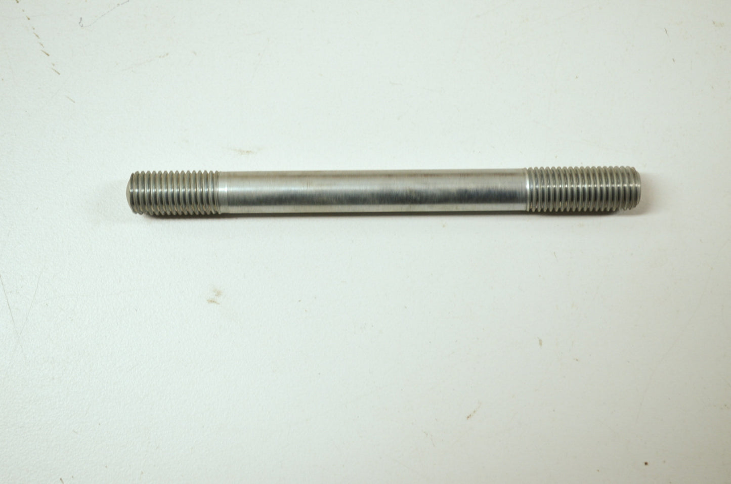 OEM Yamaha 90116-10089-00 Stud Bolt NOS