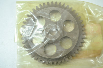 NEW OEM Suzuki Oil Pump Gear ALT125 ALT185 LT125 LT230 LT185 16331-18900 NOS