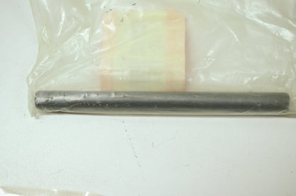 NEW OEM Suzuki Shift Shaft 84-86 GS1150 25411-33301 NOS