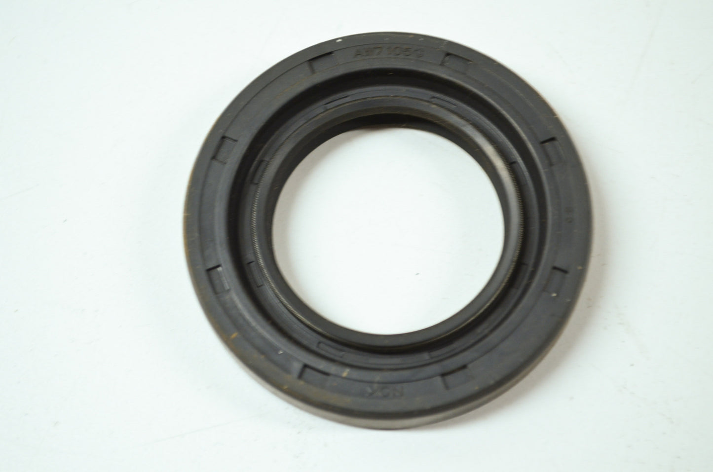 NEW OEM Suzuki Crank Shaft Seal GT185 RM400 RM465 RM500 09289-37001 NOS