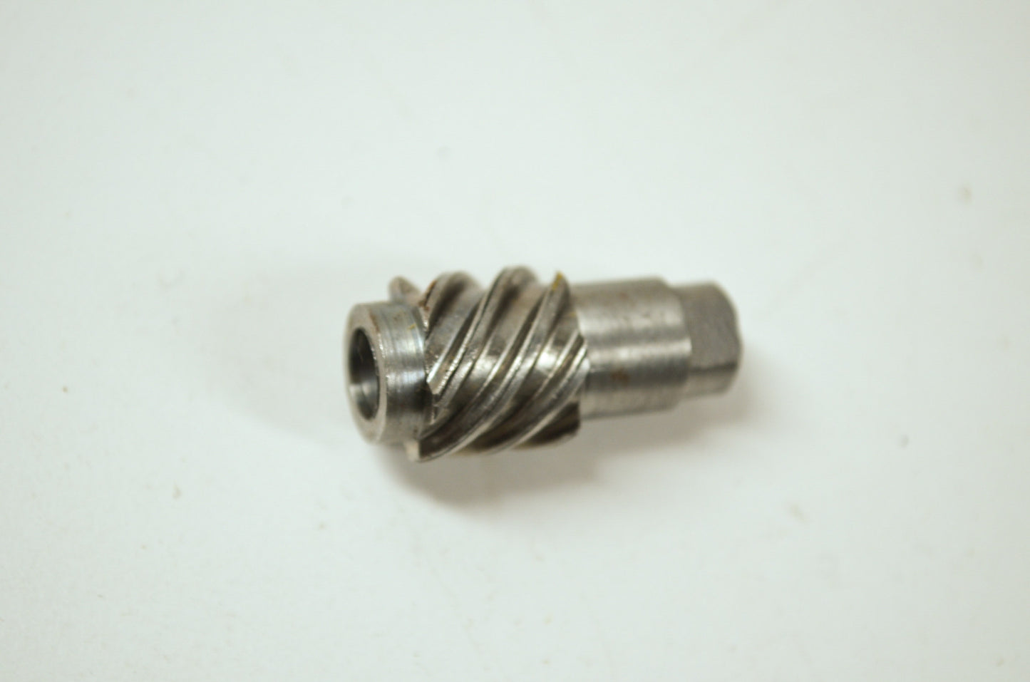 OEM Yamaha 241-16341-01-00 Push Screw NOS