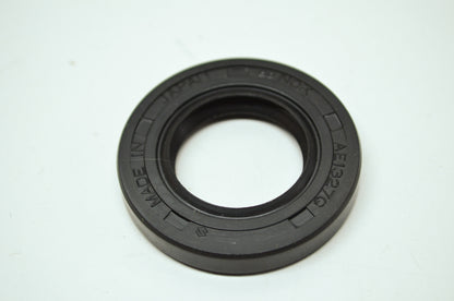 NEW OEM Suzuki Crank Shaft Seal A100 AC50 DF15 DF9.9 09283-25009 NOS