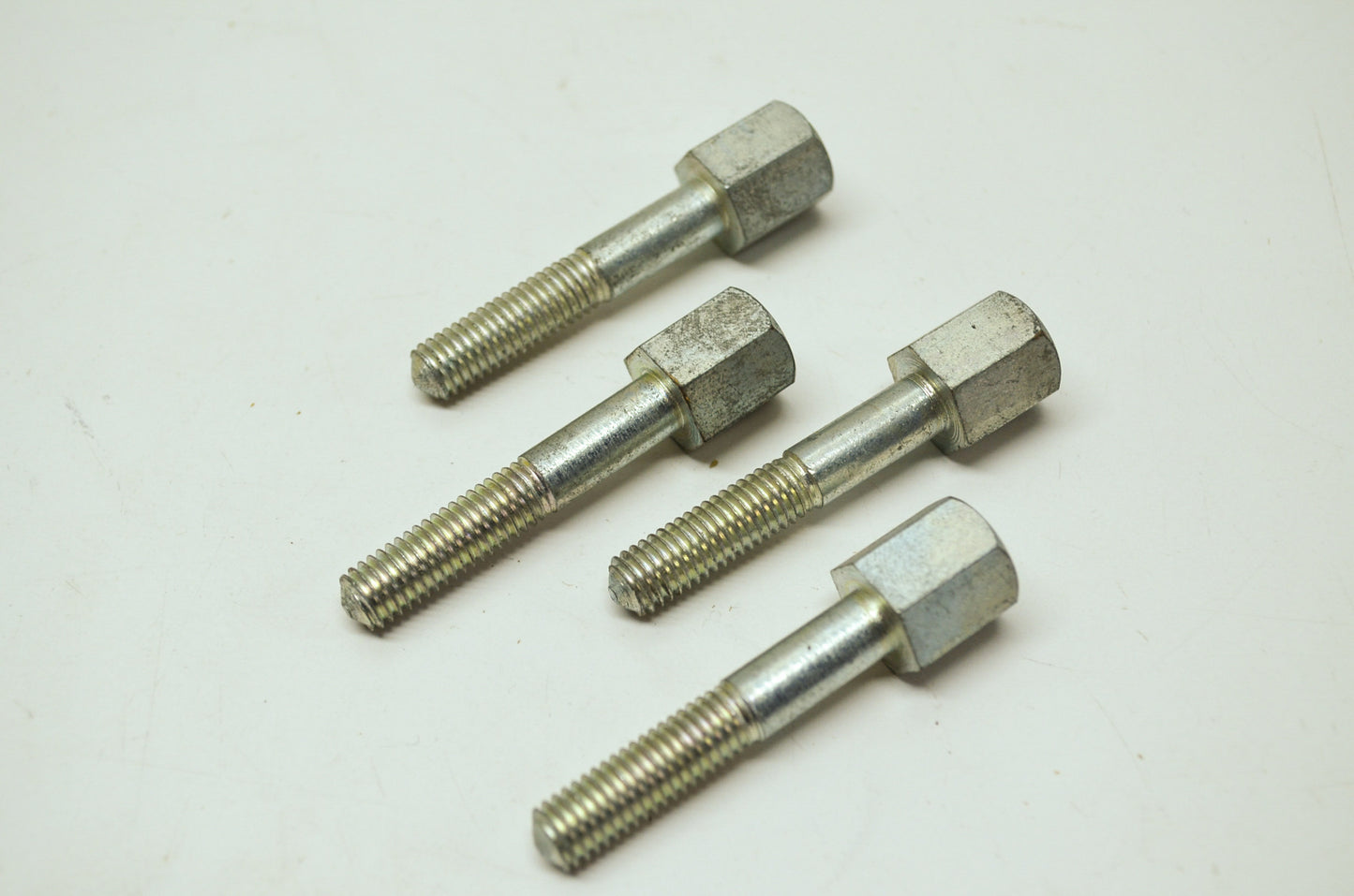 NEW OEM Suzuki Cylinder Head Bolt QTY 4 09100-08011 NOS