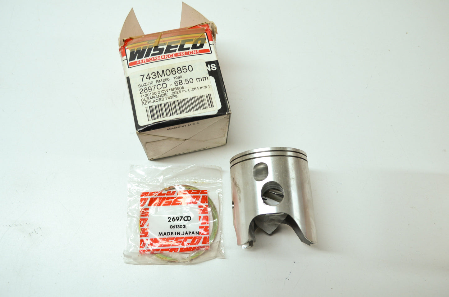 NEW Suzuki Wiseco Piston Set 99 RM250 743M06850 NOS