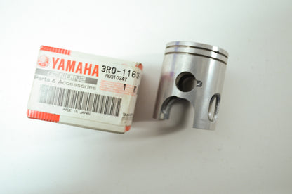OEM Yamaha 3R0-11636-01-00 Piston 2 O/S 0.50 NOS