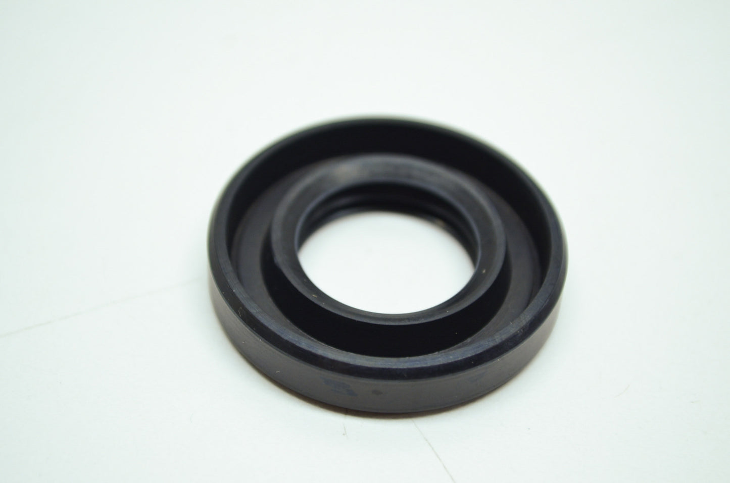 OEM Kawasaki 92049-1096 Oil Seal DD20377 NOS