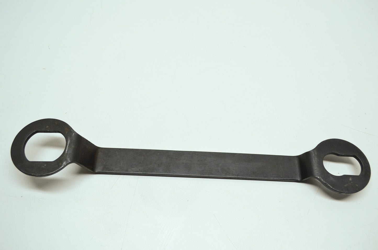 OEM Suzuki 09930-44530-LPT Holder Generator