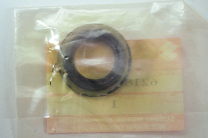 OEM Suzuki 62189-01C00 Dust Seal NOS
