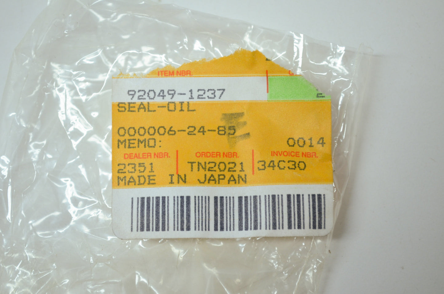 OEM Kawasaki 92049-1237 Oil Seal Qty 2 NOS