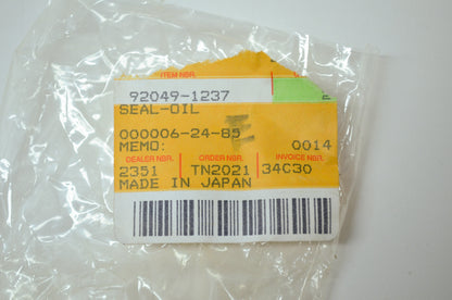 OEM Kawasaki 92049-1237 Oil Seal Qty 2 NOS