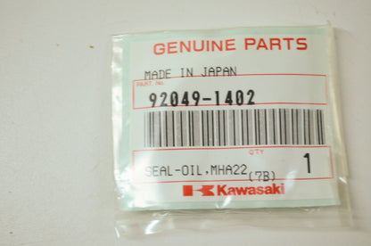 New OEM Kawasaki 92049-1402 Oil Seal MHA22 28 5.7 NOS