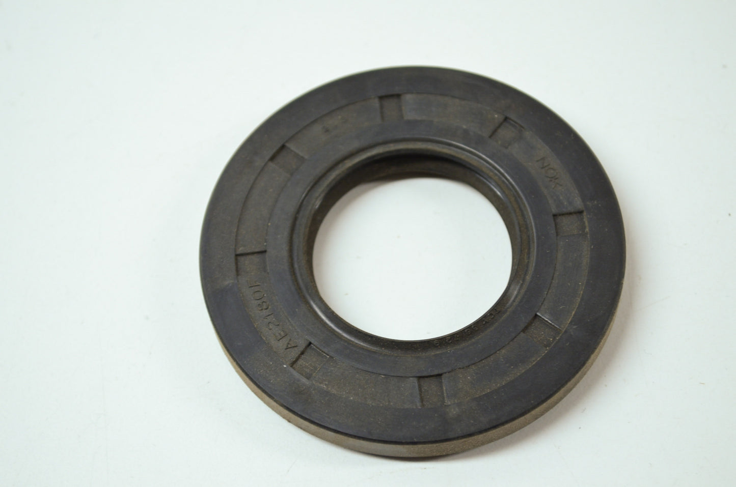 OEM Kawasaki 92050-054 Oil Seal TCY36729 NOS