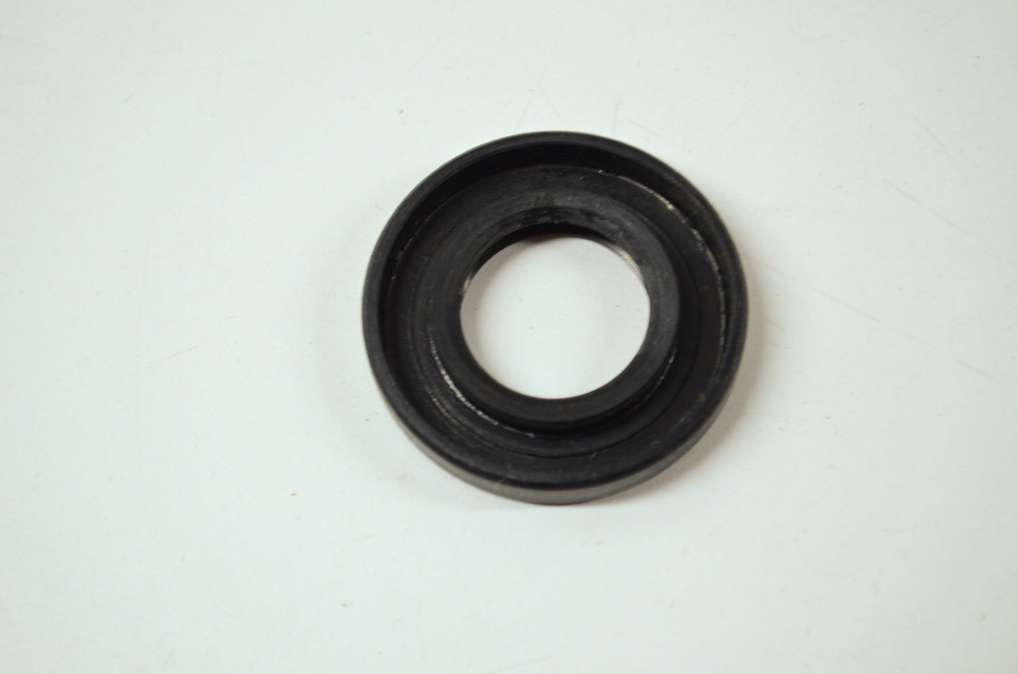 OEM Kawasaki 92052-011 Oil Seal WTC22427 NOS