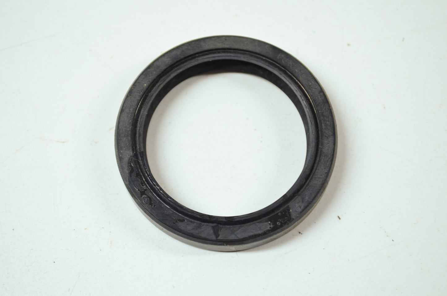 OEM Kawasaki 92052-012 Oil Seal WTC40528 NOS