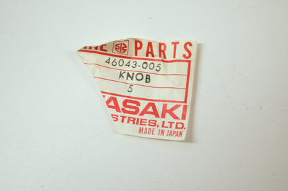 NEW OEM Kawasaki Headlight Switch Knob H1 H2 KZ400 KZ1000 46043-005 NOS