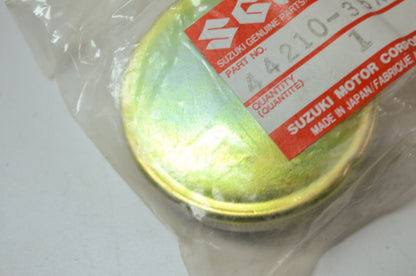 OEM Suzuki 44210-35X01 Fuel Filler Cap NOS