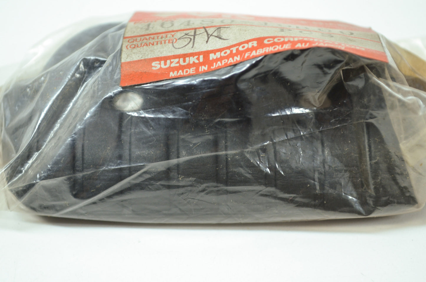 NEW OEM Suzuki Front Knee Pad LT-4WD LT-F250 LT-F4WD 46480-19B00 NOS