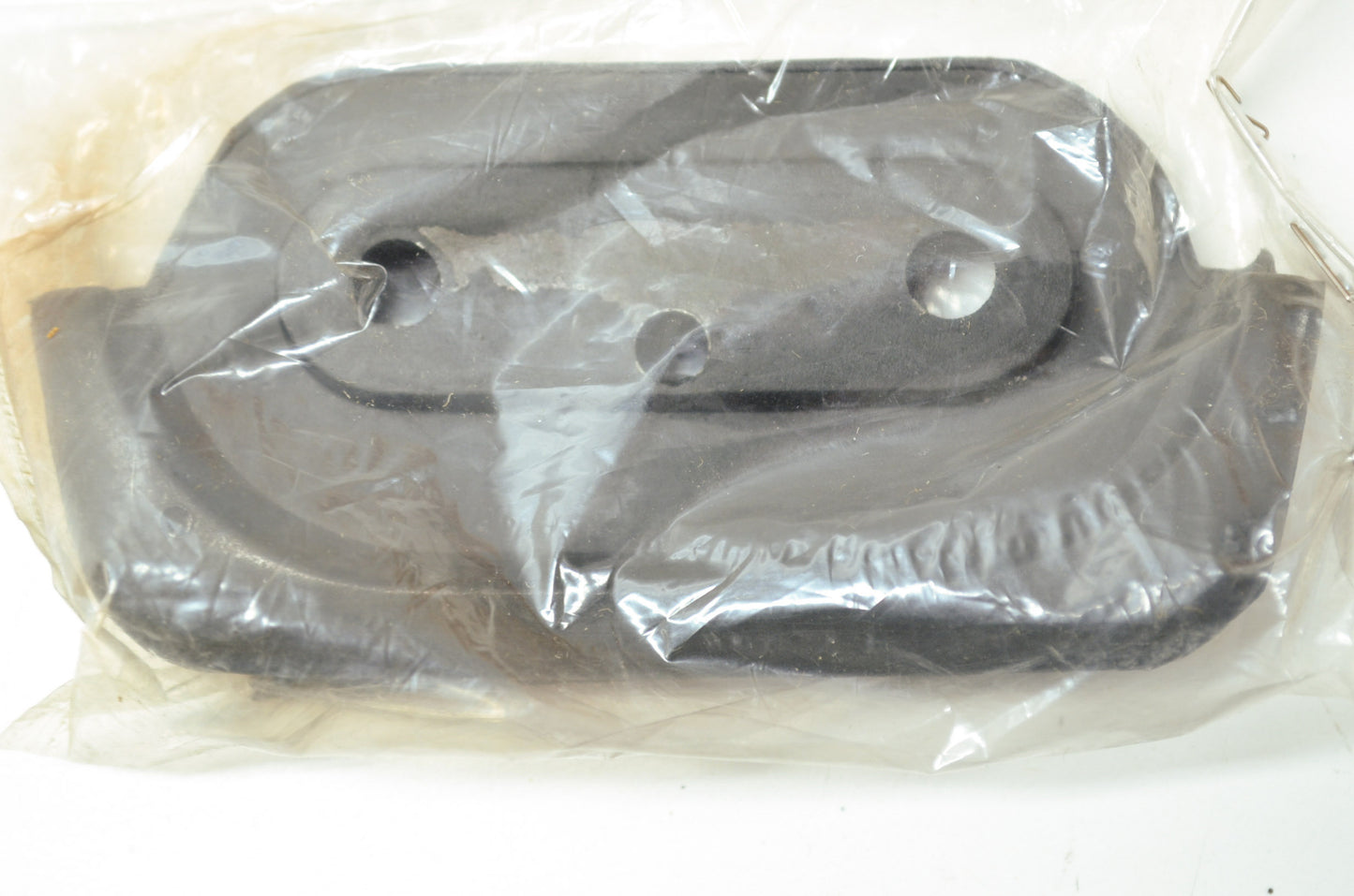 NEW OEM Suzuki Front Knee Pad LT-4WD LT-F250 LT-F4WD 46480-19B00 NOS