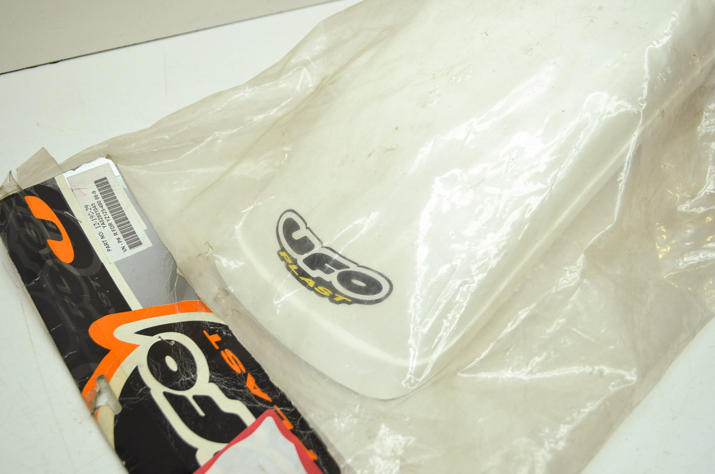 NEW UFO Rear Fender Yamaha 86-90 YZ125 YZ250 YZ490 12-190-29 NOS