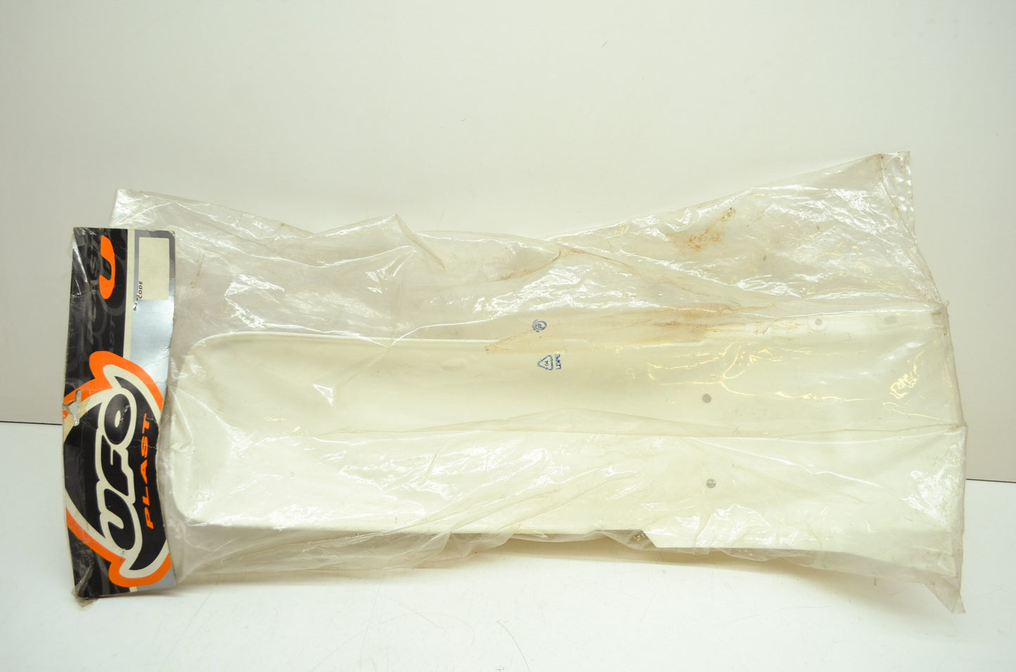 NEW UFO Rear Fender Yamaha 86-90 YZ125 YZ250 YZ490 12-190-29 NOS