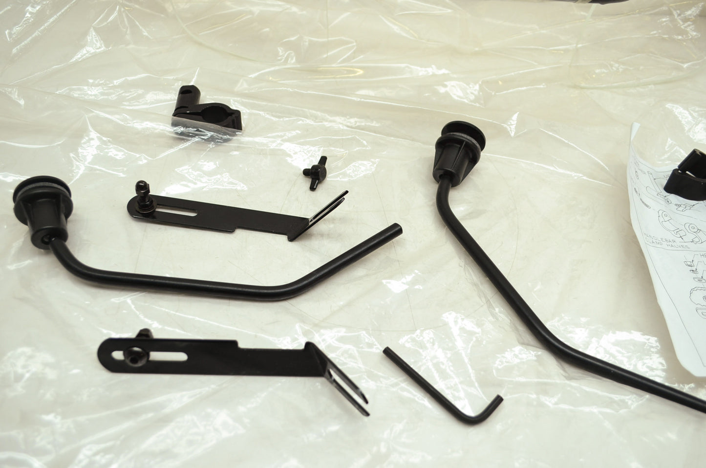 NEW SlipStreamer Clear Windshield & Mounting Hardware S-03-C-M NOS