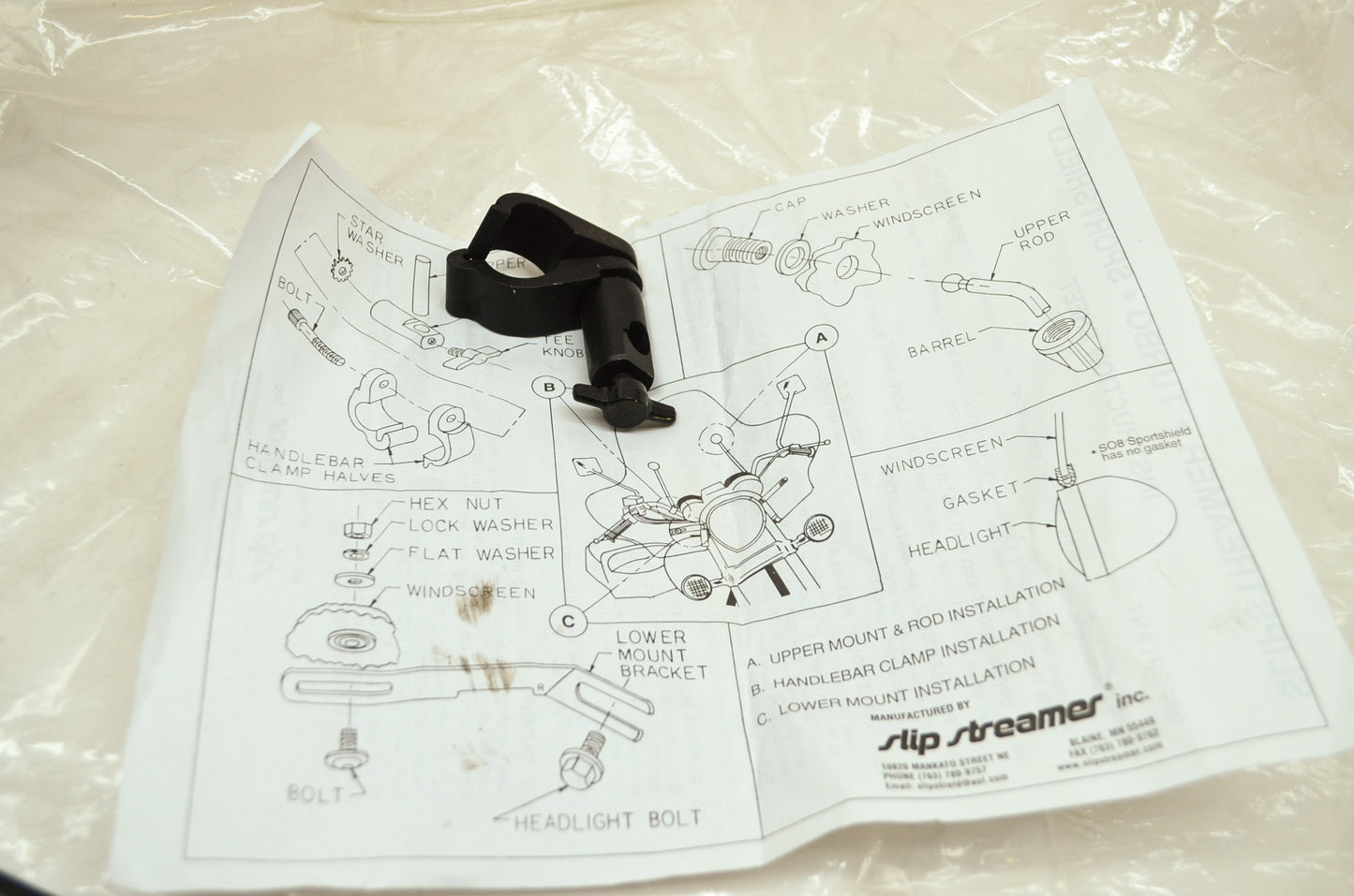 NEW SlipStreamer Clear Windshield & Mounting Hardware S-03-C-M NOS