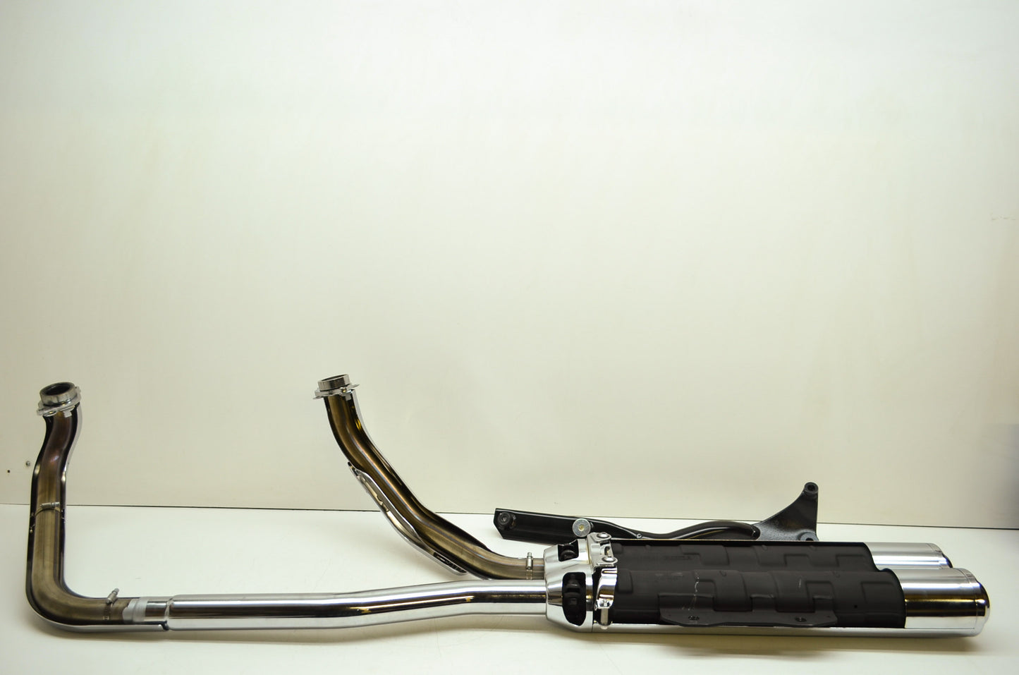 NEW OEM Honda Full Exhaust 2010-2014 VT1300CR CS CX Fury Sabre NOS