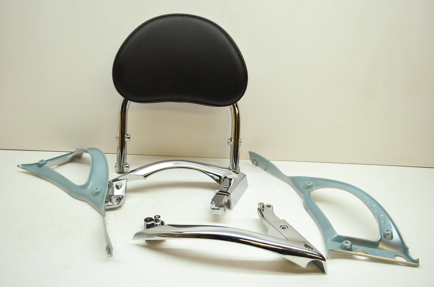NEW OEM Kawasaki Vulcan 1700 Nomad Backrest NOS