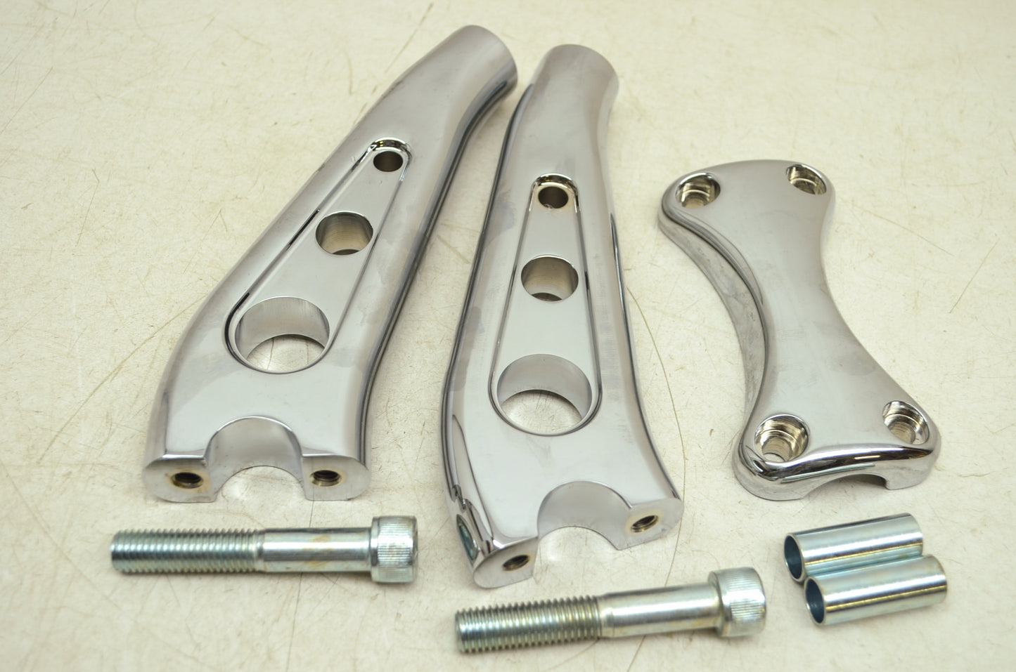 NEW OEM Yamaha Tall Billet Handlebar Risers Roadstar V Star 650 1100 STR-5PX75-5