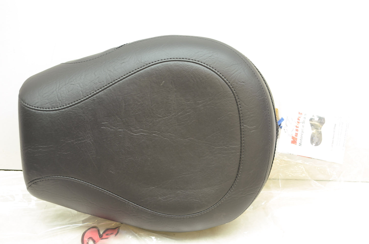 NEW Mustang Honda VTX 1800 R Trio Wide Vintage 2 Pc Touring Seat 75921 NOS