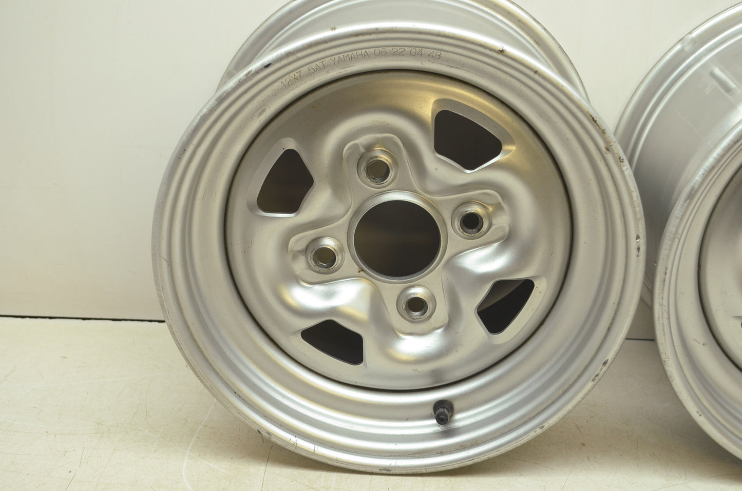 NEW OEM Yamaha Wheels Rims Set 12x7.5AT 06-21-04-48 NOS