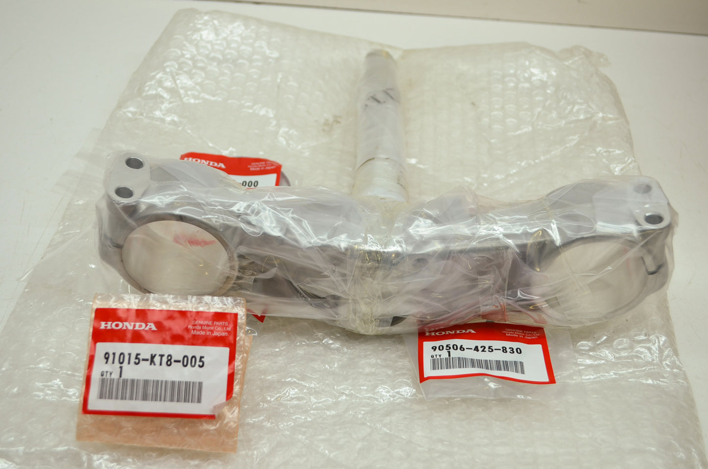 OEM Honda 04100-MCJ-305 Steering Stem Set NOS